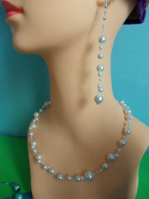 bílá perličková souprava